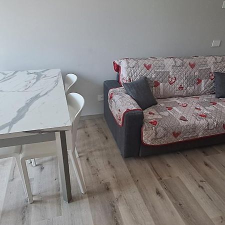 מאלצ'סינה Appartamento Ciclamino מראה חיצוני תמונה